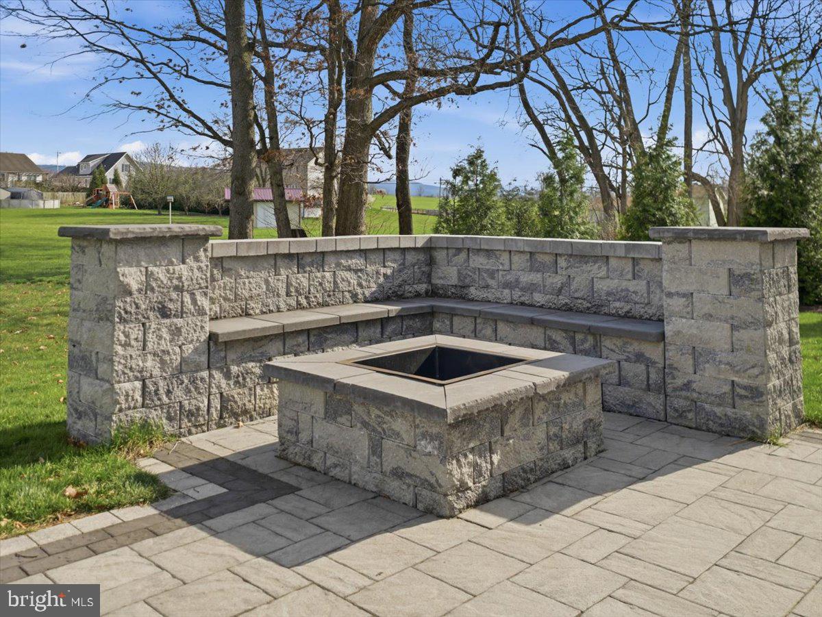 2006 Jelena Road Shippensburg, PA 17257 - Photo 40 of 47 a view of a backyard with wooden fence