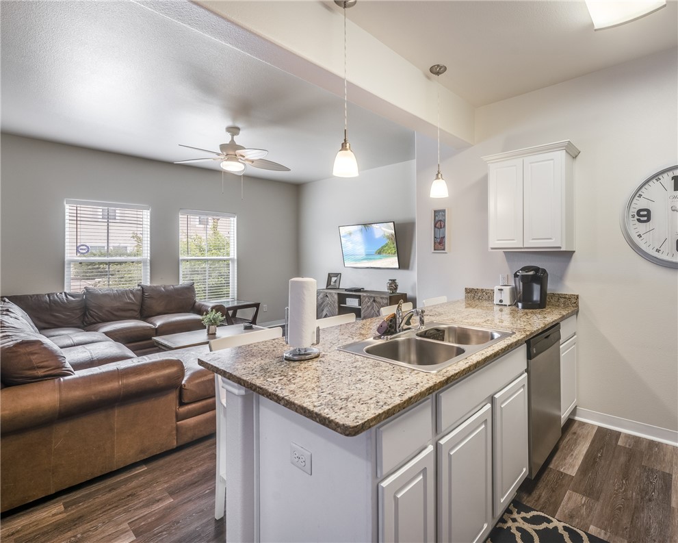 15003 Beach Walk Loop Corpus Christi, TX 78418 - Photo 4 of 13