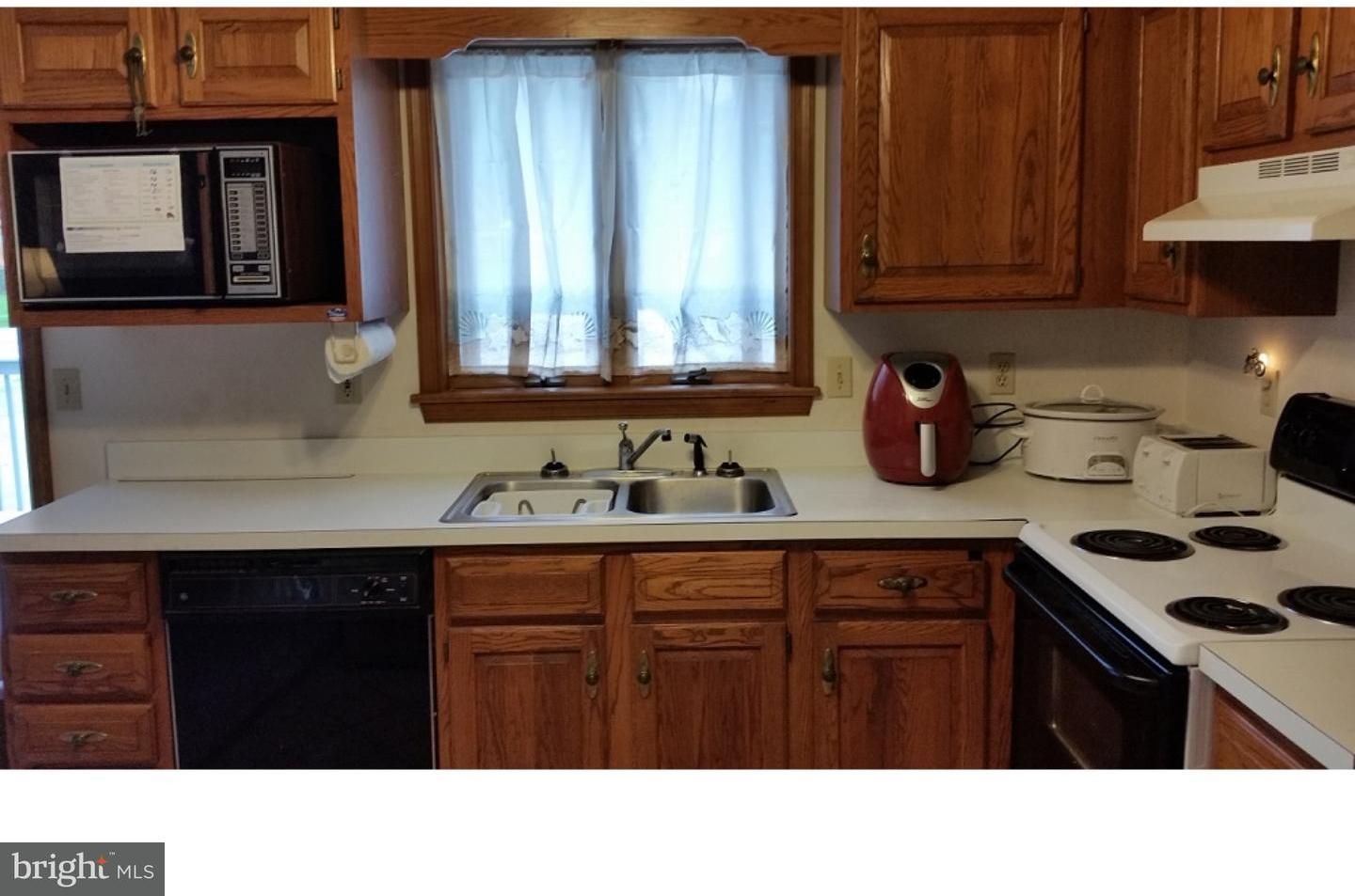 58 Sawmill Road Reading, PA 19608 - Photo 8 of 25