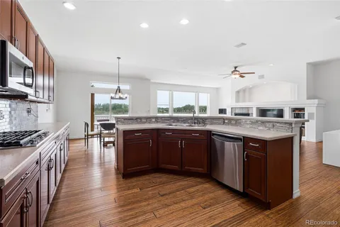 $1,375,000 | 1744 Edgewater Place, Longmont, CO 80504