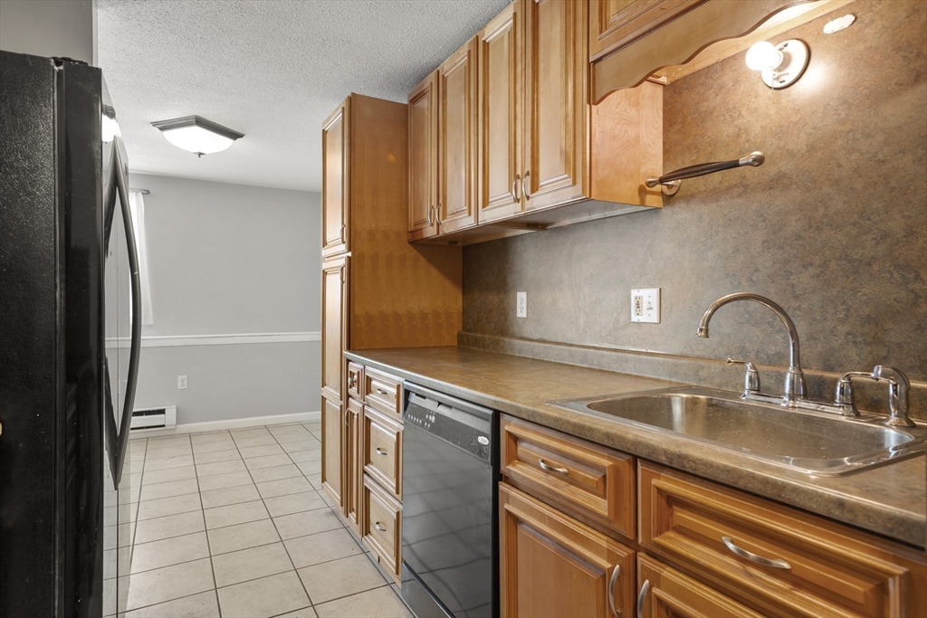 96 Main Street, Unit E4 Foxboro, MA 02035 - Photo 4 of 12