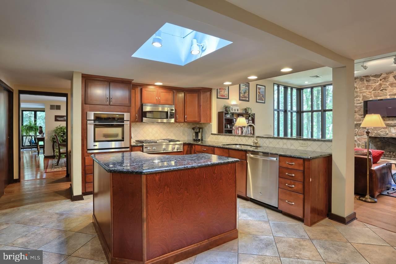 99 Laurel Ridge Road Hershey, PA 17033 - Photo 9 of 25
