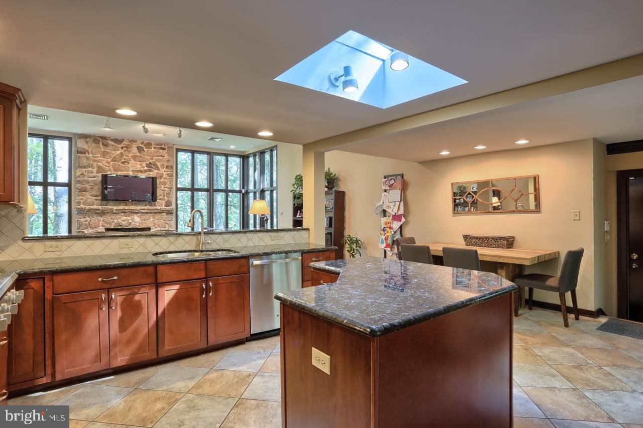 99 Laurel Ridge Road Hershey, PA 17033 - Photo 10 of 25