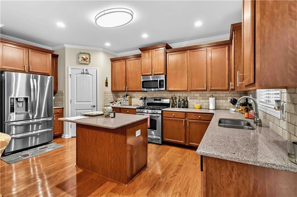 7717 Box Turtle Way Flowery Branch, GA 30542 - Photo 4 of 41