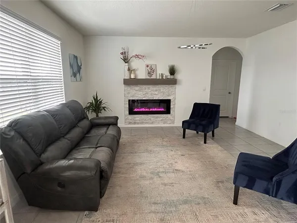 $3,650 | 17630 Canopy Place, Bradenton, FL 34211