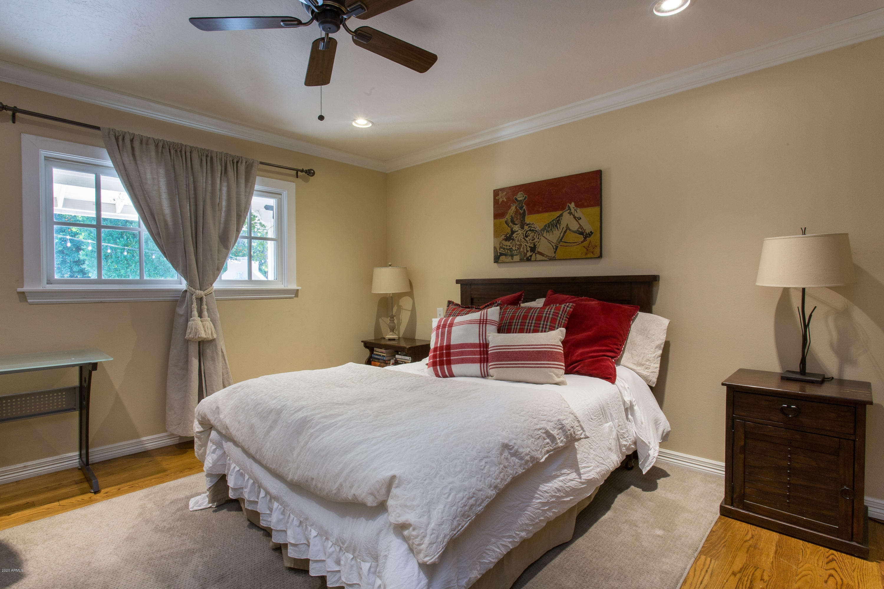 815 East Circle Road Phoenix, AZ 85020 - Photo 19 of 31 LArge Guest Bedrooms