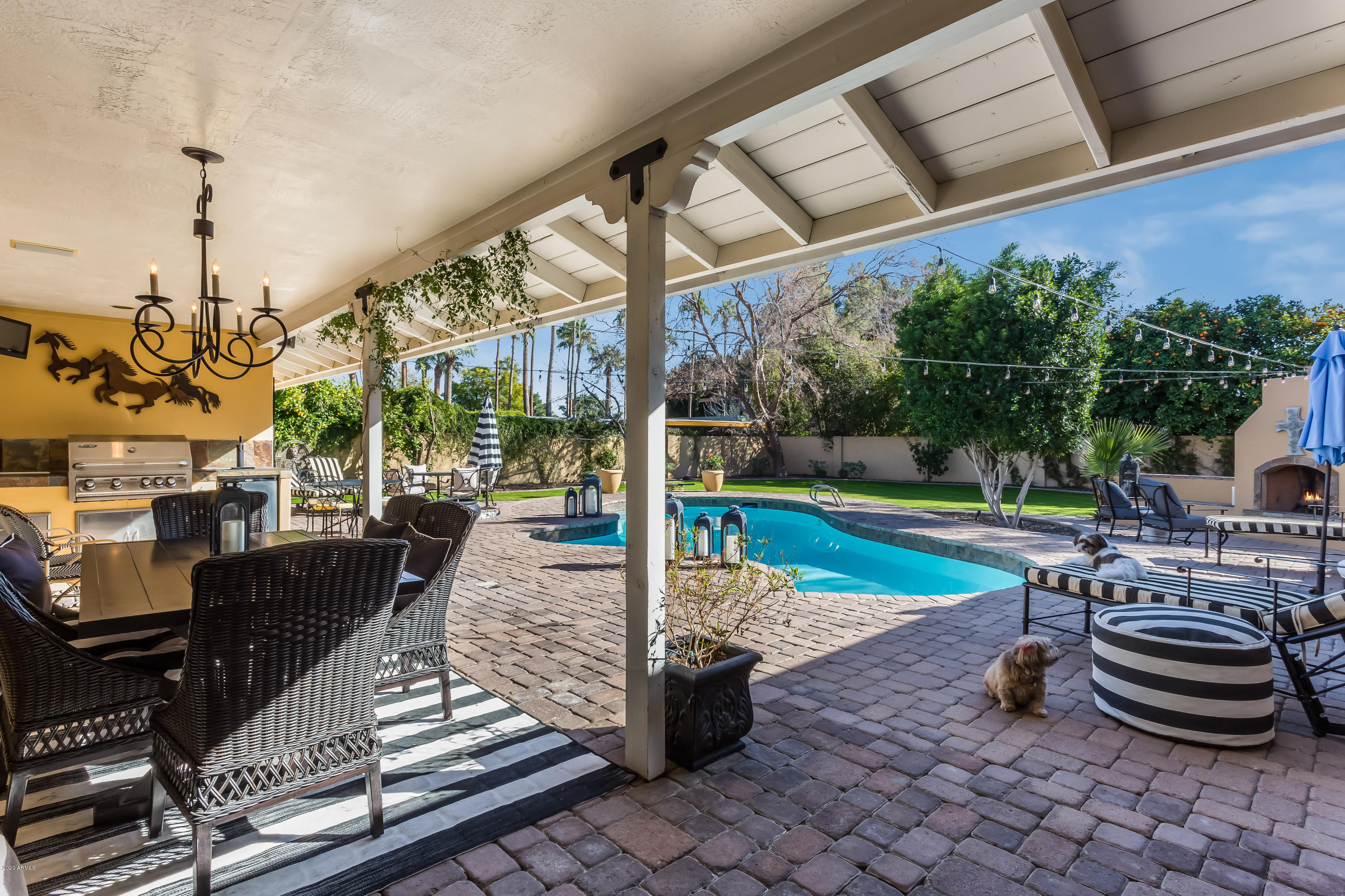815 East Circle Road Phoenix, AZ 85020 - Photo 27 of 31 Backyard Resort!
