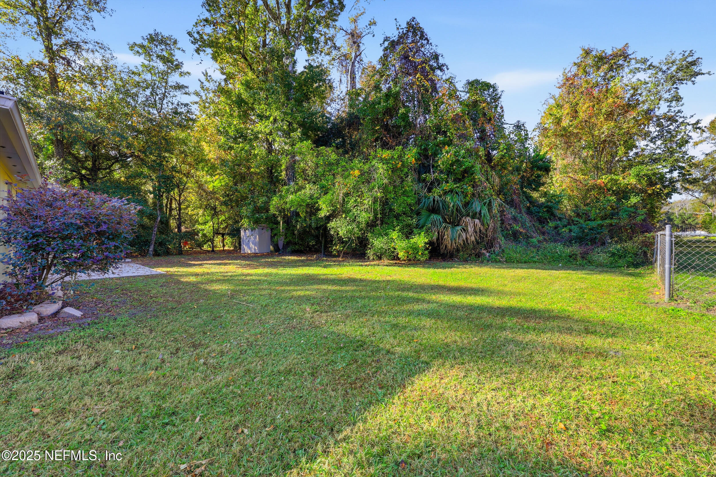1626 Sandy Hollow Loop Middleburg, FL 32068 - Photo 37 of 40 a view of swimming pool with green space