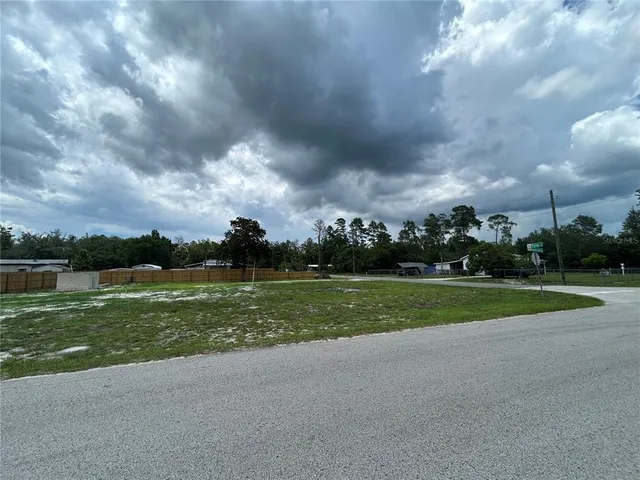 $61,000 | 28245 Bougainvillea Avenue, Paisley, FL 32767