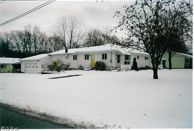 3905 Baird Road Stow, OH 44224 - Photo 1 of 1 Front