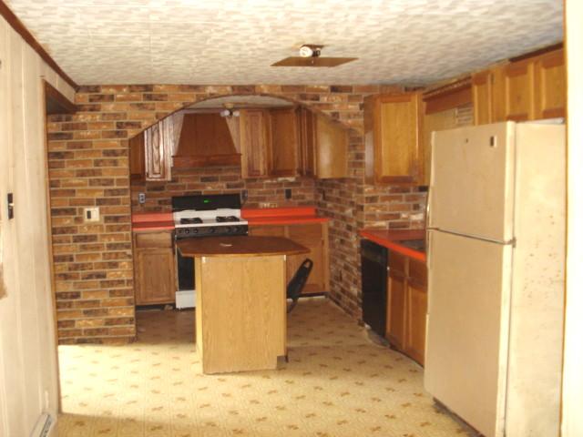 520 South State Road Lanesborough, MA 01237 - Photo 5 of 12 Kitchen