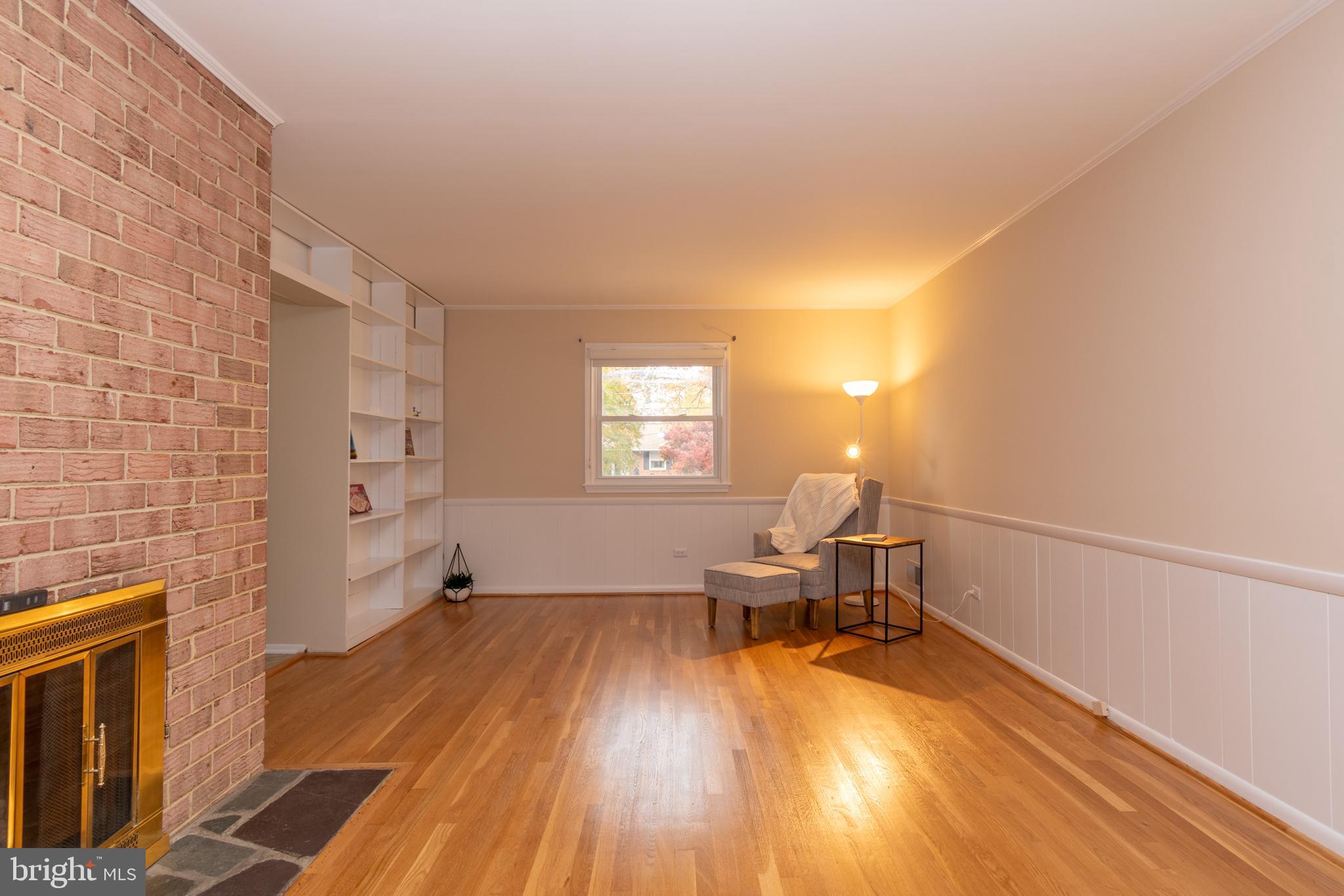 3413 Canberra Street Silver Spring, MD 20904 - Photo 8 of 29 Spacious Family Room