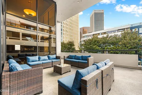$849,000 | 880 West 1st Street, Unit 302, Los Angeles, CA 90012
