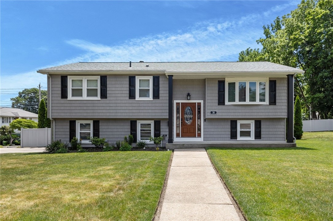 38 Bateman Avenue Cranston, RI 02920 - Photo 1 of 41