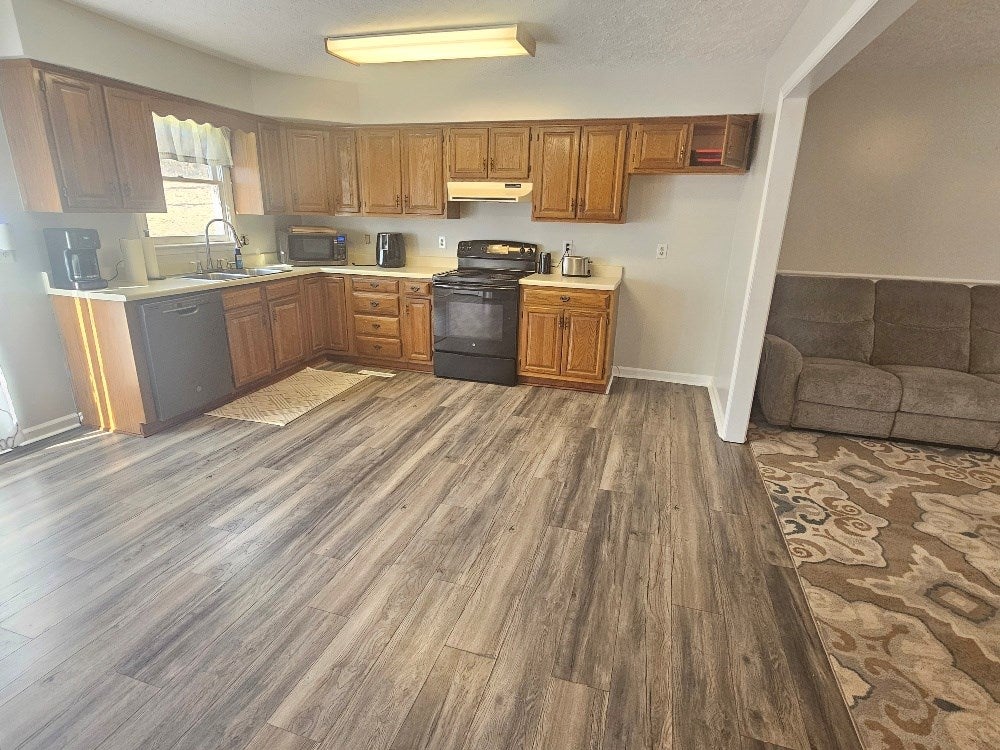 298 Fox Fire Road Max Meadows, VA 24360 - Photo 10 of 29 Gallery Image 10