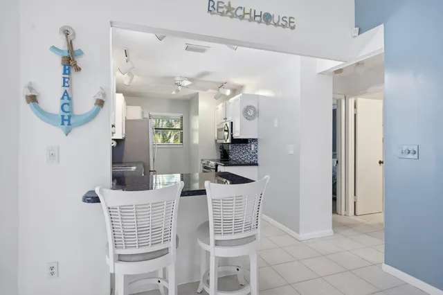 $625,000 | 1127 East Seminole Avenue, Unit 21C, Jupiter, FL 33477