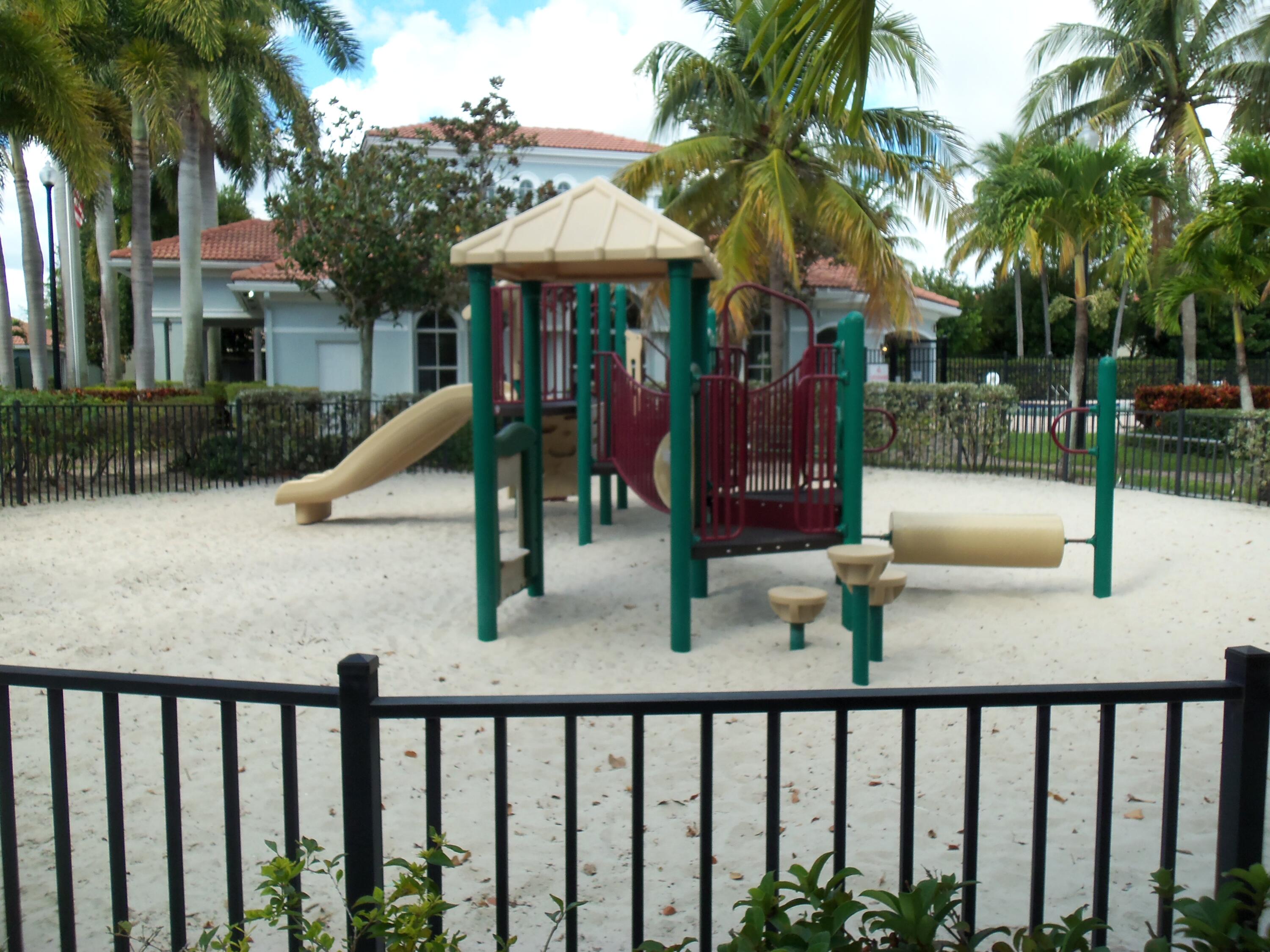 3266 Laurel Ridge Circle Riviera Beach, FL 33404 - Photo 33 of 34 Main Playground