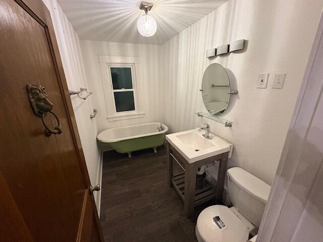 2013 Taylor Avenue Racine, WI 53403 - Photo 11 of 24 Main Bath