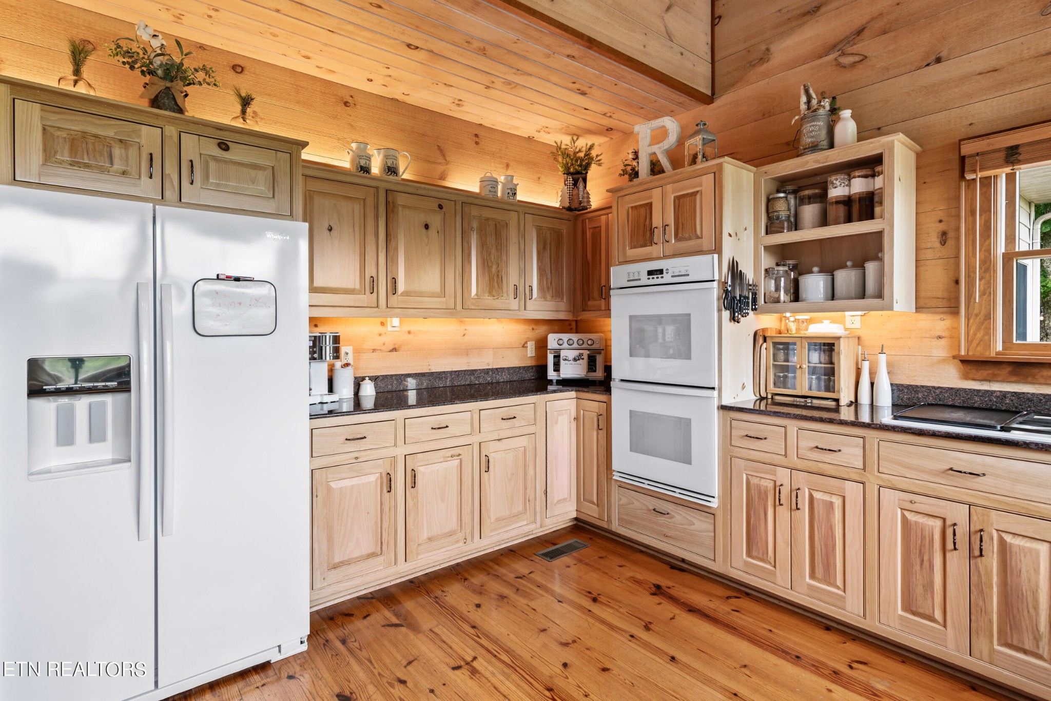 2131 Sky Top Road Walland, TN 37886 - Photo 17 of 60 Gallery Image 17