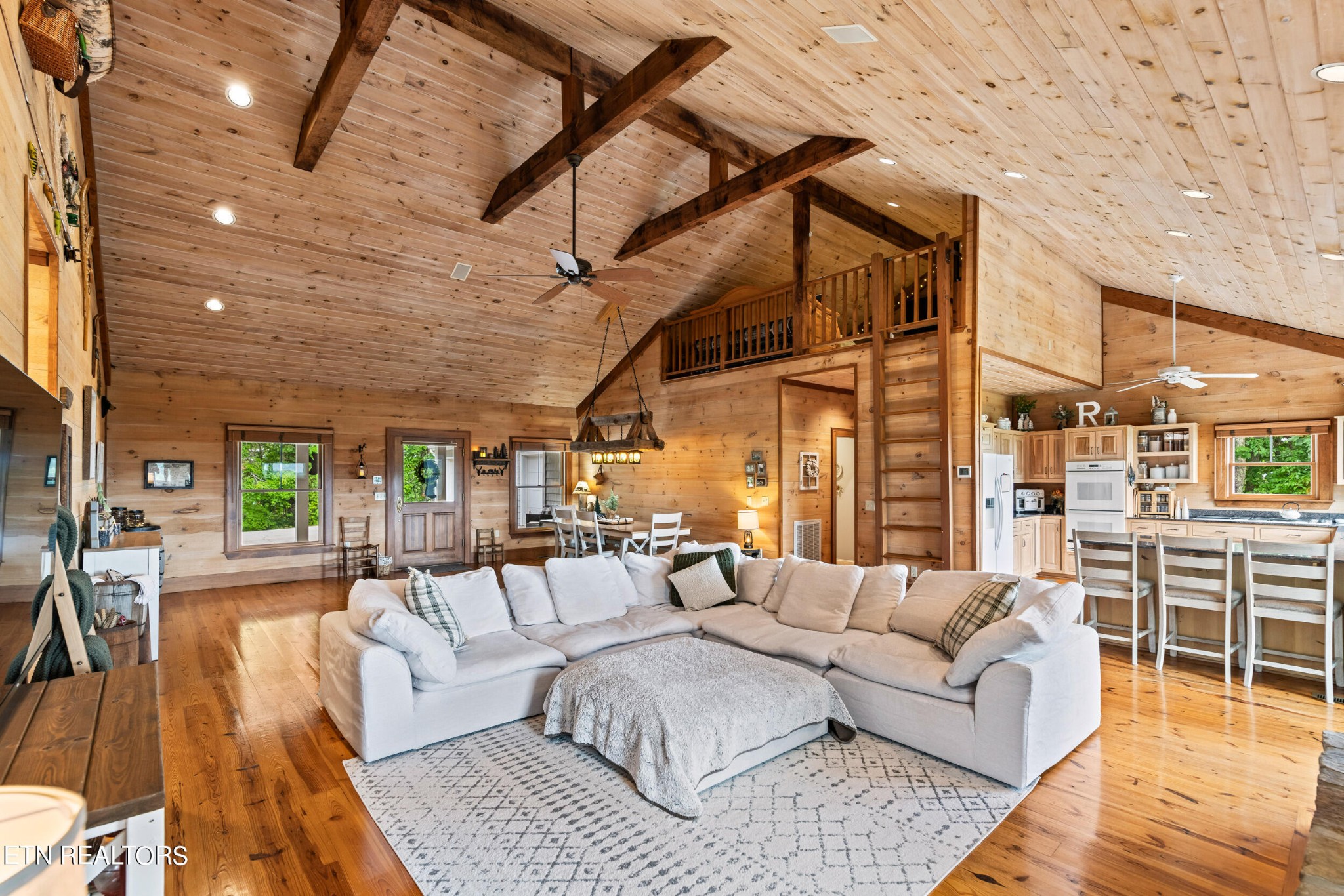 2131 Sky Top Road Walland, TN 37886 - Photo 10 of 60 Gallery Image 10