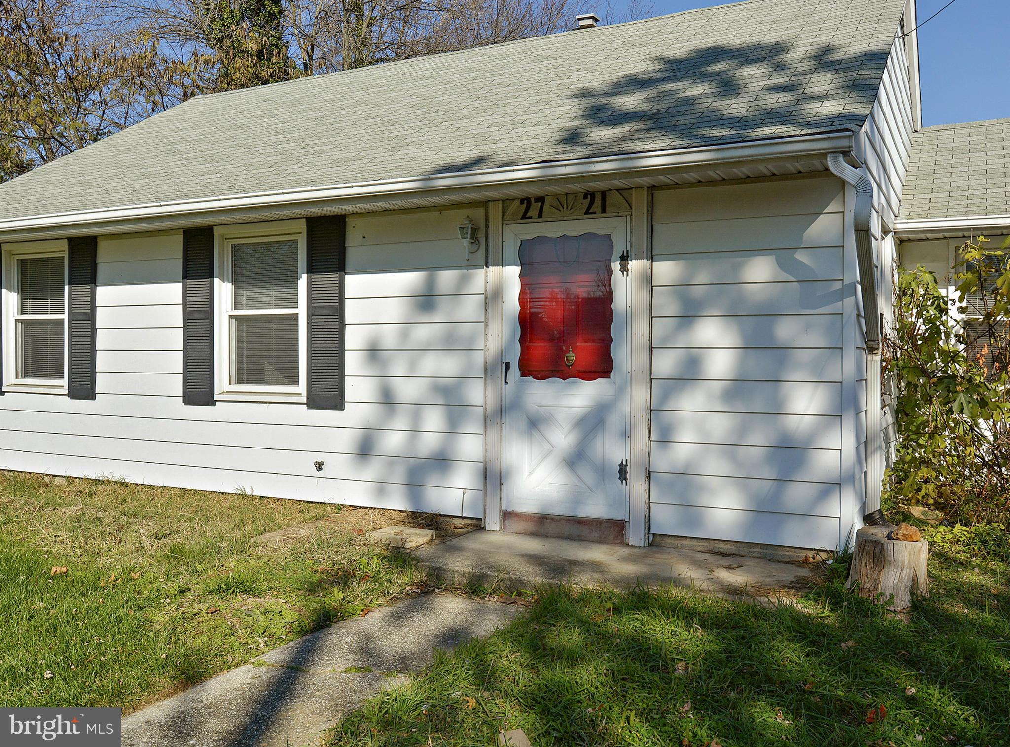 2721 Randolph Road Silver Spring, MD 20902 - Photo 21 of 25 a view of a house with a yard