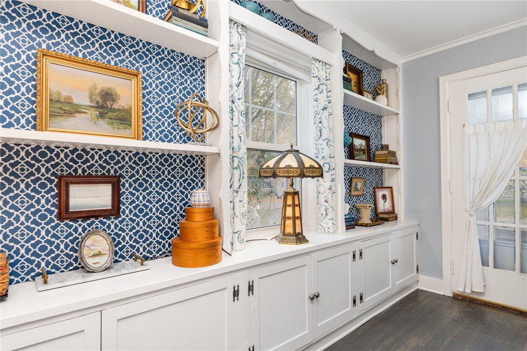 180 Elmore Road Brighton, NY 14618 - Photo 7 of 29