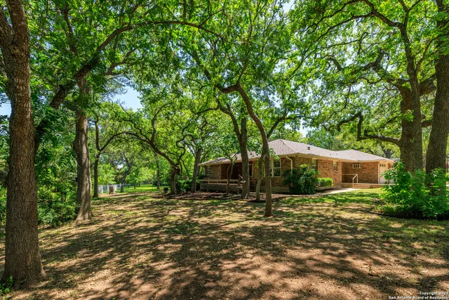 $450,000 | 126 Tanglewood Drive, Fredericksburg, TX 78624