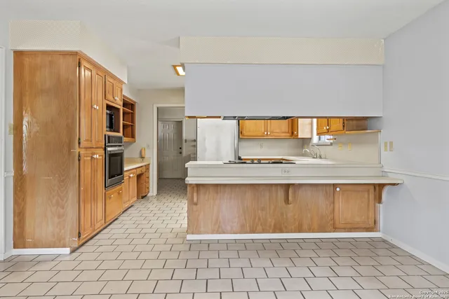 $450,000 | 126 Tanglewood Drive, Fredericksburg, TX 78624