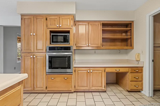 $450,000 | 126 Tanglewood Drive, Fredericksburg, TX 78624