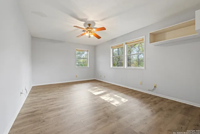 $450,000 | 126 Tanglewood Drive, Fredericksburg, TX 78624