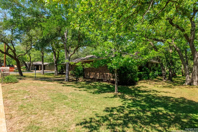 $450,000 | 126 Tanglewood Drive, Fredericksburg, TX 78624