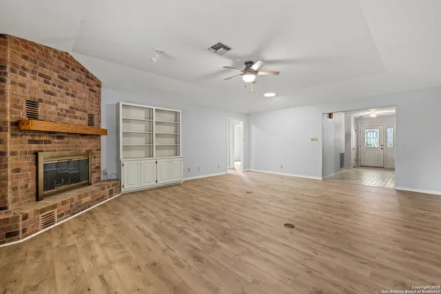 $450,000 | 126 Tanglewood Drive, Fredericksburg, TX 78624