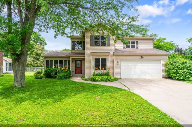 $425,000 | 1325 South Westhaven Drive, Oshkosh, WI 54904