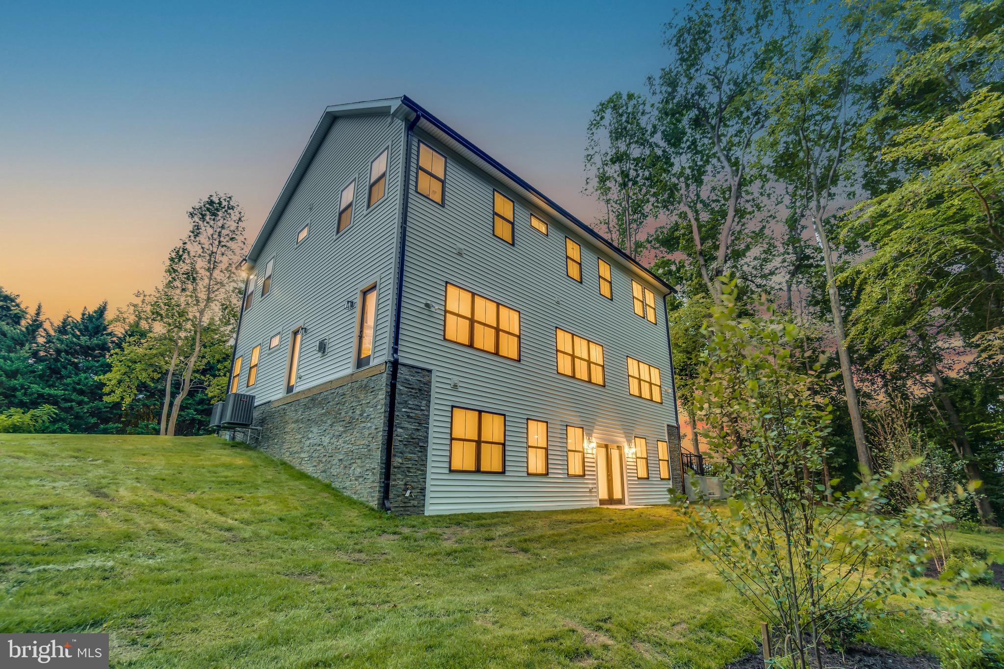 290 Bayard Road Lothian, MD 20711 - Photo 2 of 58 Gallery Image 2