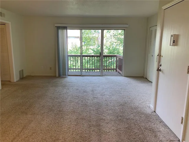 $330,000 | 8604 Countryshire Lane, Kansas City, MO 64138