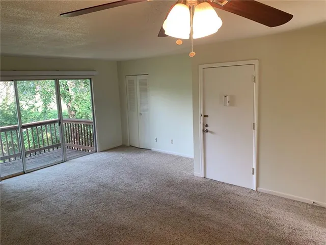 $330,000 | 8604 Countryshire Lane, Kansas City, MO 64138