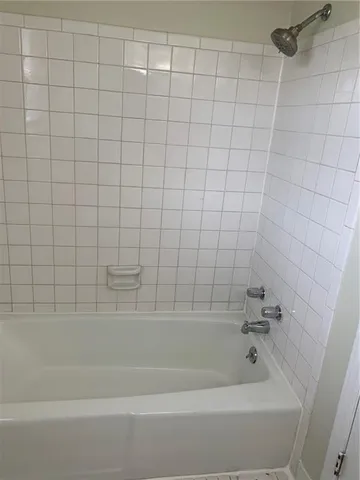 $330,000 | 8604 Countryshire Lane, Kansas City, MO 64138