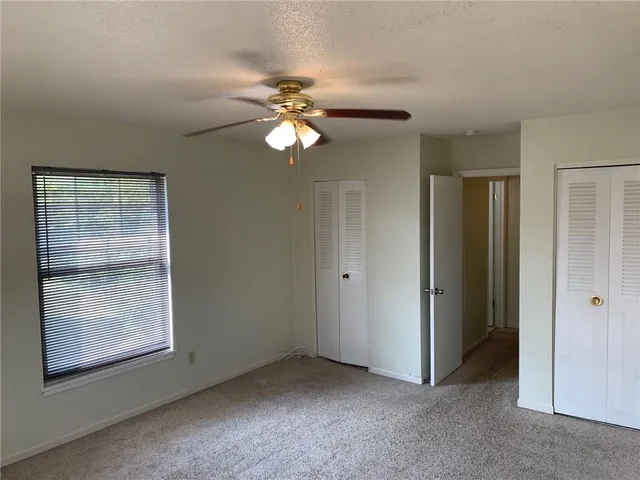 $330,000 | 8604 Countryshire Lane, Kansas City, MO 64138