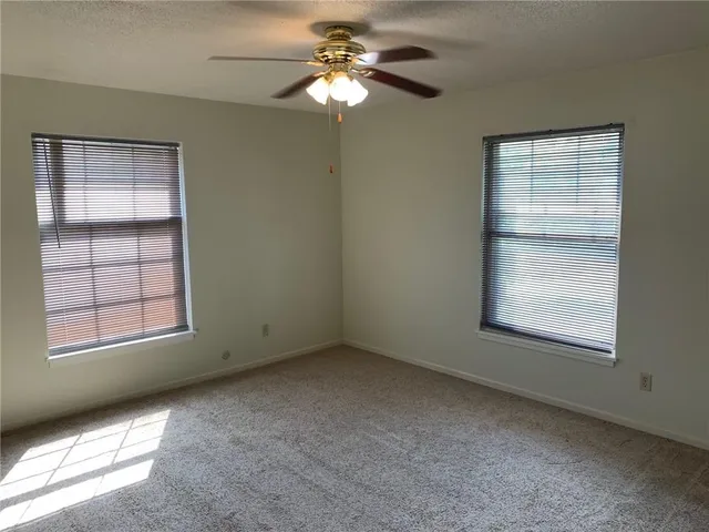 $330,000 | 8604 Countryshire Lane, Kansas City, MO 64138