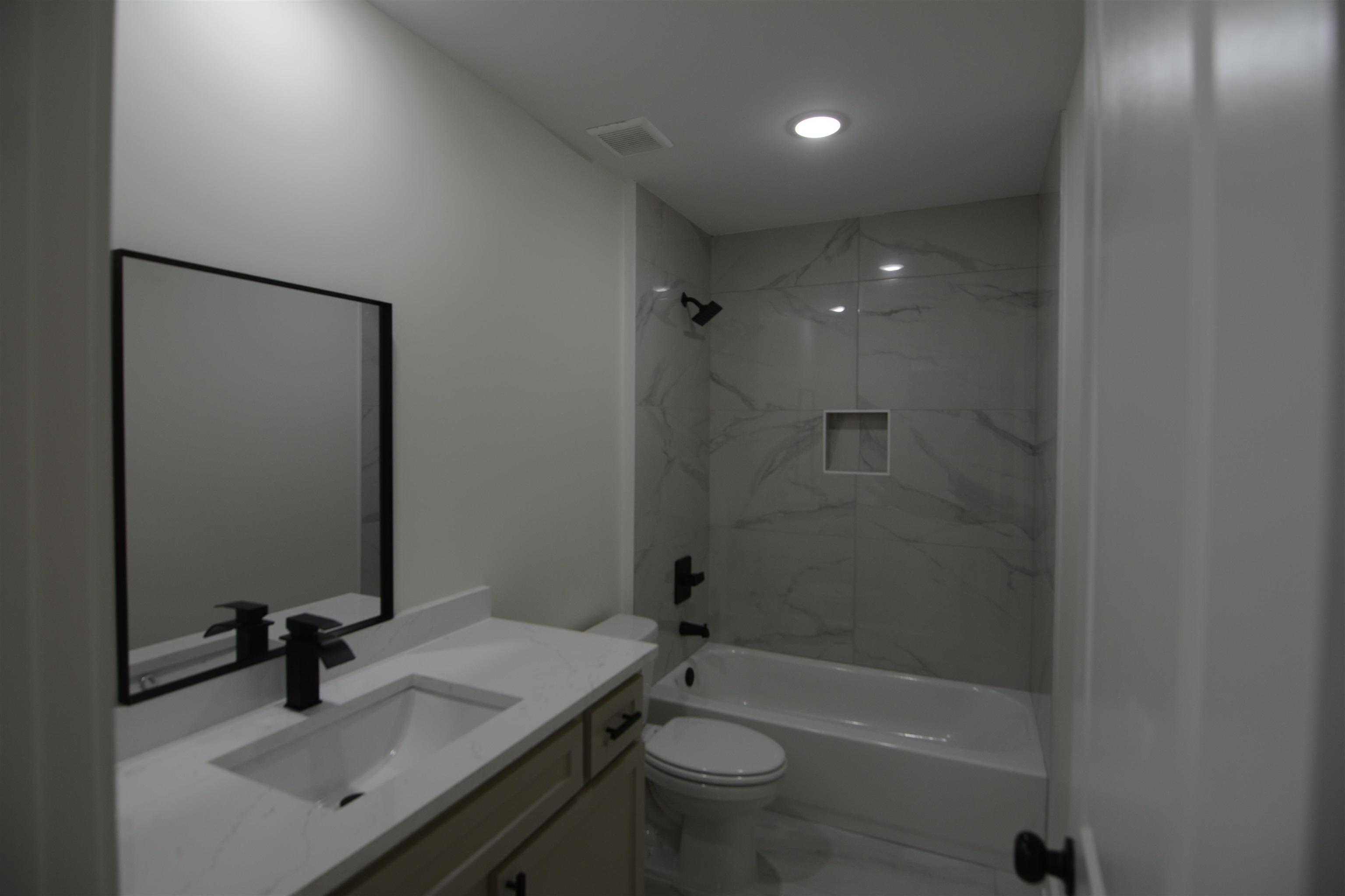 3557 Kendrick Road Memphis, TN 38108 - Photo 26 of 29 Gallery Image 26