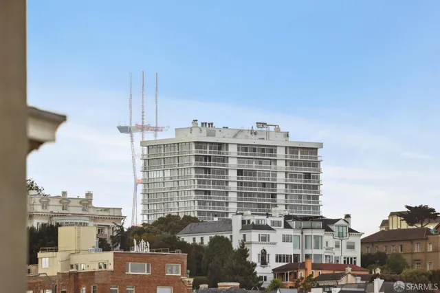 $899,000 | 1380 Greenwich Street, Unit 203, San Francisco, CA 94109