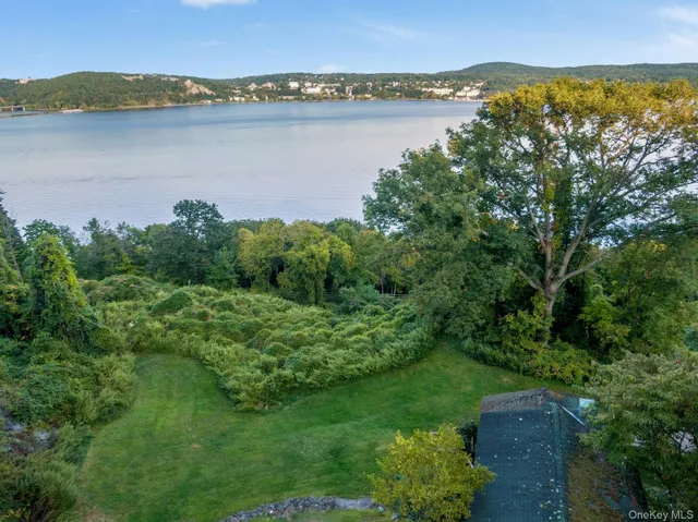 a view of a lake and a mountain view