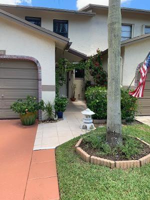 8939 Southwest 21st Court, Unit B Boca Raton, FL 33433 - Photo 2 of 43 Photo 2