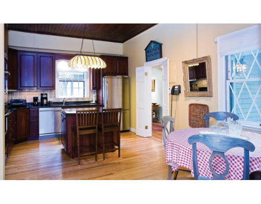 60 Hedge Road Brookline, MA 02445 - Photo 4 of 6