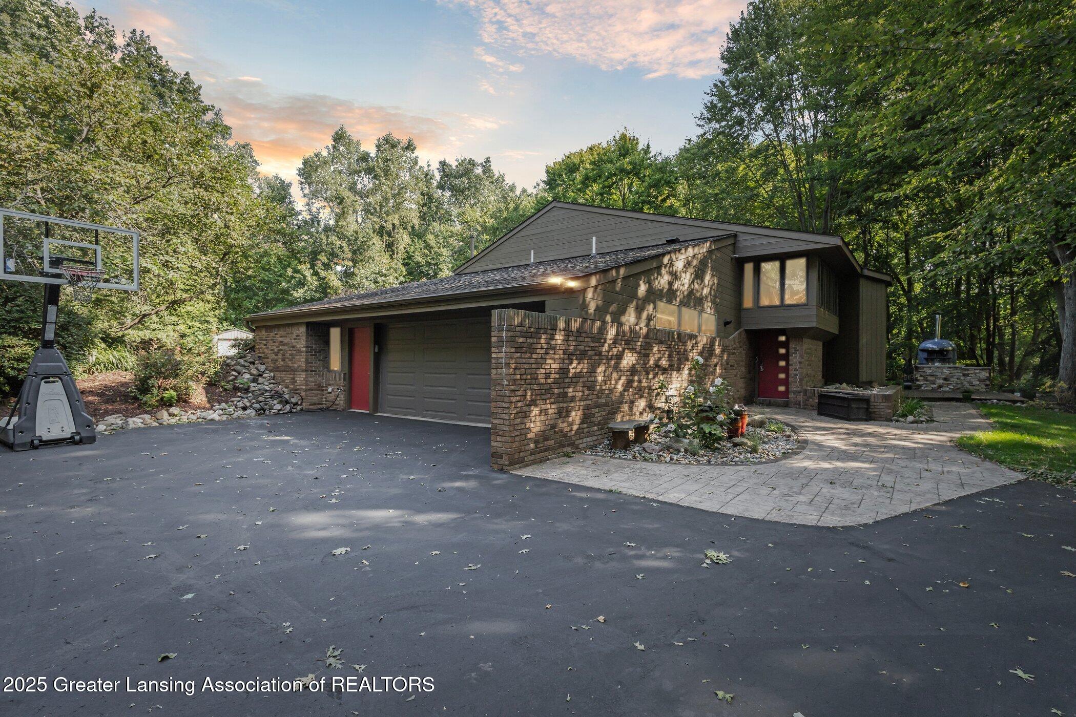 500 Newman Road Okemos, MI 48864 - Photo 1 of 69 500-Newman-Rd-Okemos-MI-48864-WindowStil