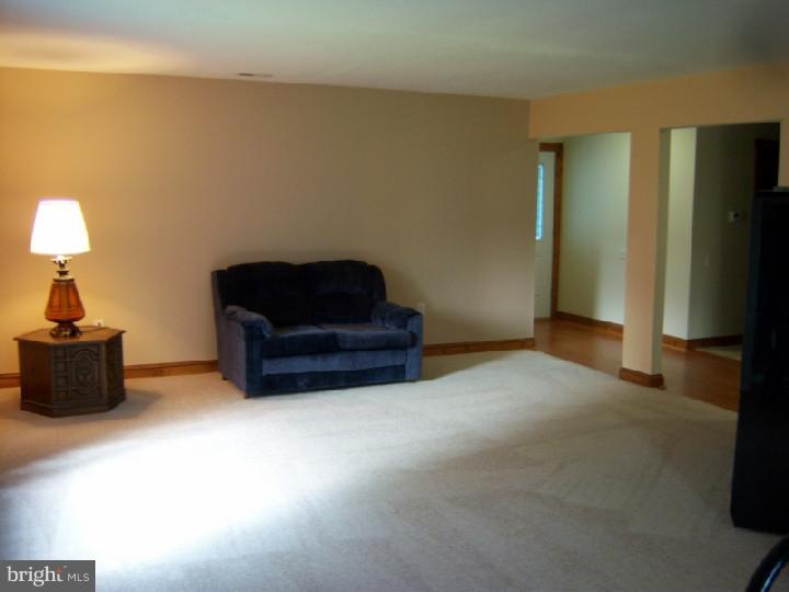 1 Pelham Road Marlton, NJ 08053 - Photo 8 of 23 Living Room
