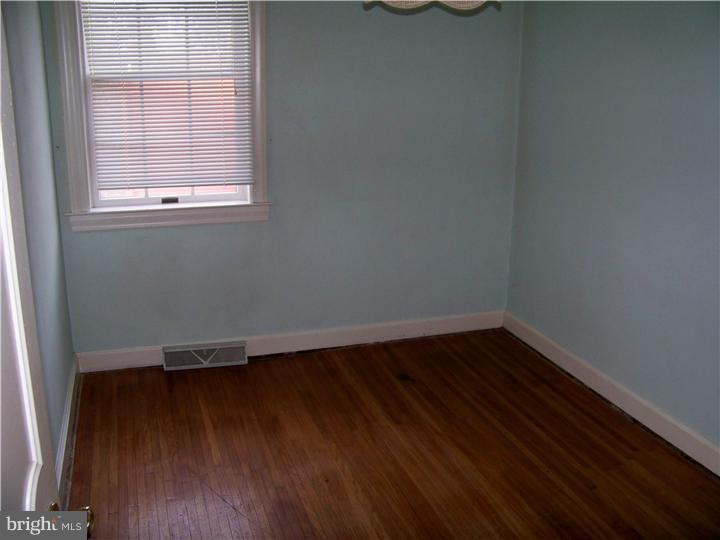 222 East Avon Road Brookhaven, PA 19015 - Photo 8 of 20 Gallery Image 8