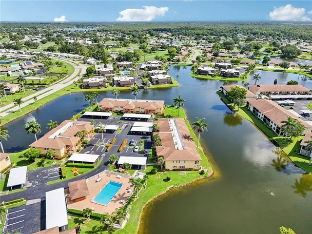 $2,900 | 360 Charlemagne Boulevard, Unit D205, Naples, FL 34112