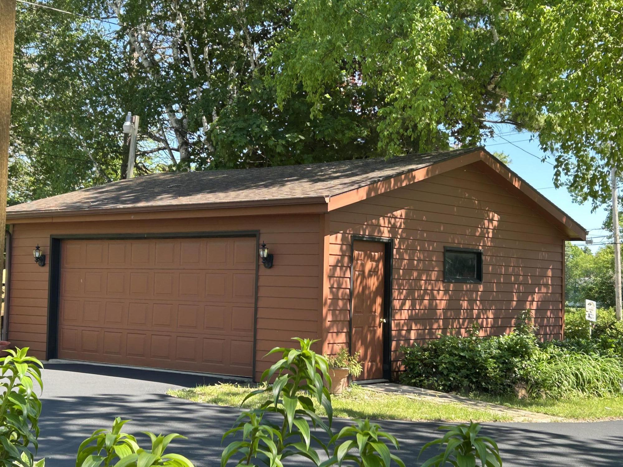 4522 County Line Road Mount Pleasant, WI 53403 - Photo 23 of 25 Jose Pedroza - 23Garage