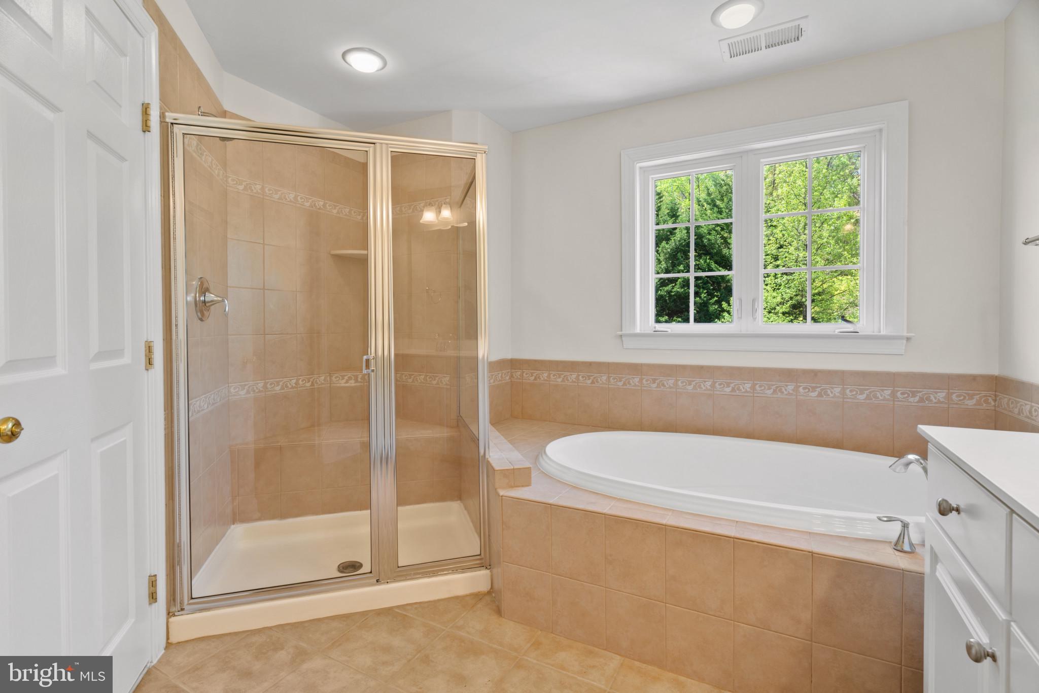 1562 Rutland Way Hanover, MD 21076 - Photo 24 of 44 Owner's Bathroom